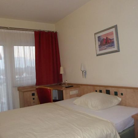 Hotel Ring Park Buchen  Exteriör bild